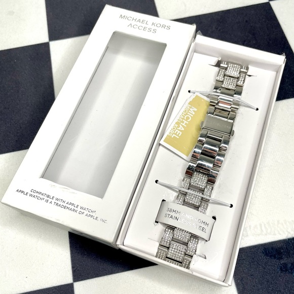 NEW✅AUTHENTIC✅MICHAEL KORS Pavé Silver-Tone Strap For 38mm and 40mm Apple Watch - Picture 5 of 8